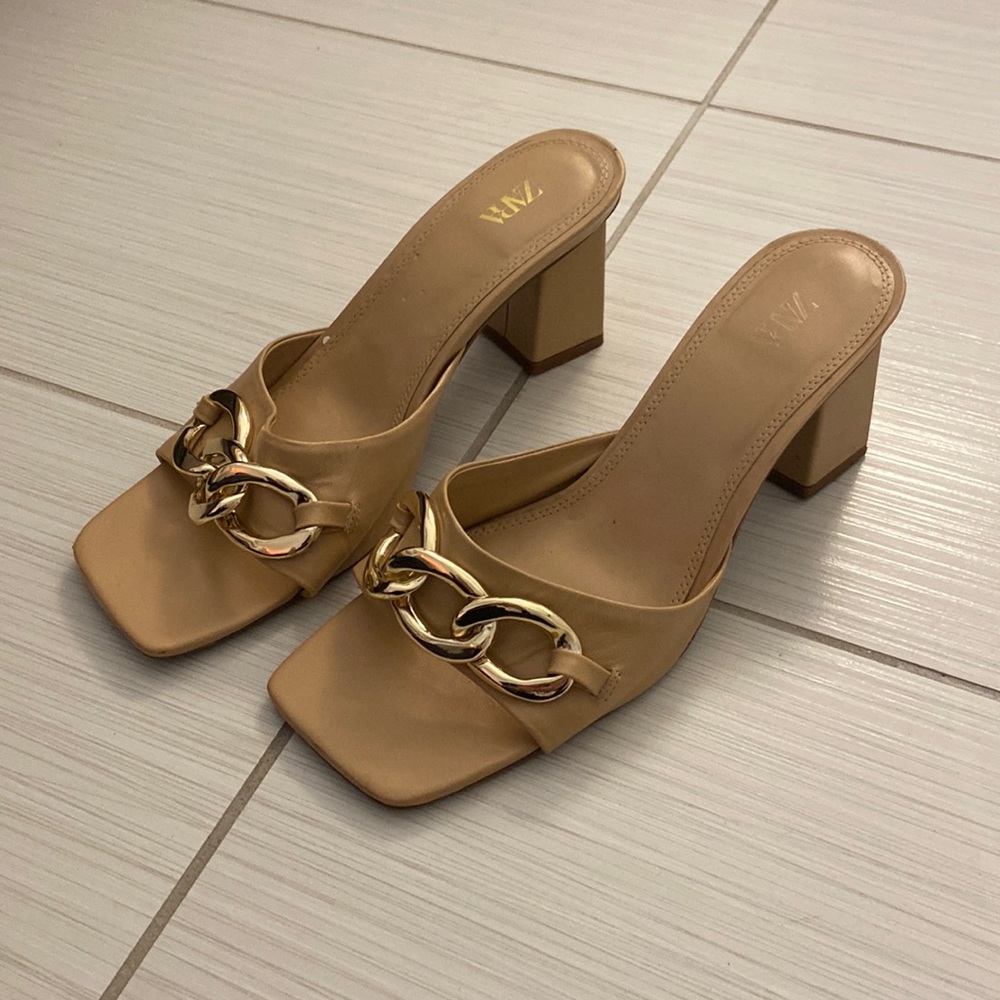 Zara tan block heels with chain